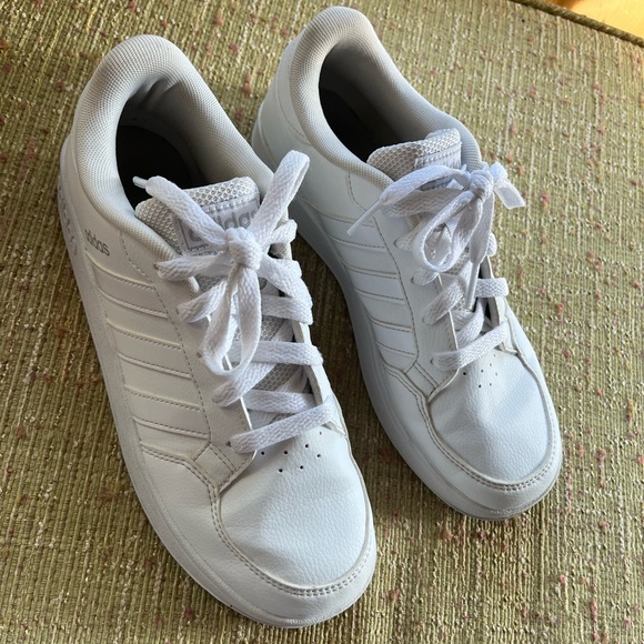 Adidas Men’s Breaknet All White Sleek Tennis Shoe Sneaker Size 5.5 - Picture 2 of 6